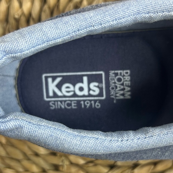 Keds Denim Blue Sneakers with Dream Memory Foam. Size 10. - Picture 9 of 10
